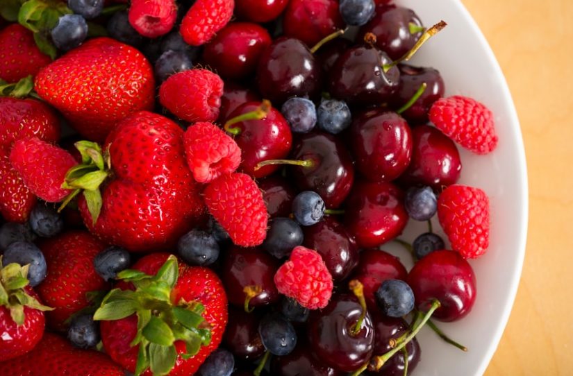Qual fruta deixa pele bonita?